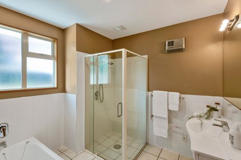 Photo of property in 31b Sandwich Road, Beckenham, Christchurch, 8023