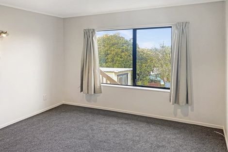 Photo of property in 9 Amery Place, West Harbour, Auckland, 0618