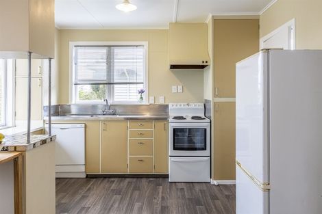 Photo of property in 75 Kettle Avenue, Awapuni, Palmerston North, 4412