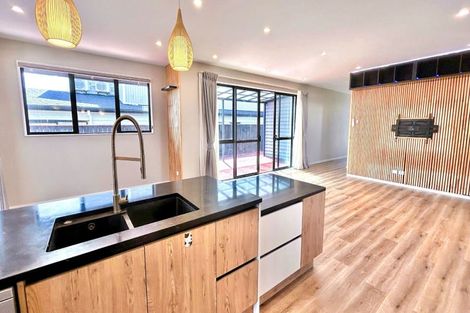 Photo of property in 12 Mantis Lane, Hobsonville, Auckland, 0616