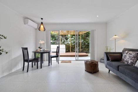 Photo of property in 2/34 Kitchener Road, Sandringham, Auckland, 1025