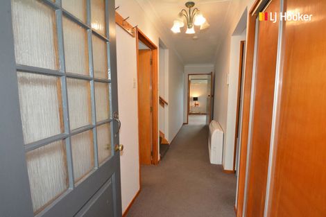 Photo of property in 16 Junction Road, Ravensbourne, Dunedin, 9022