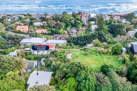 Photo of property in 17 Ocean Road, Paekakariki, 5034