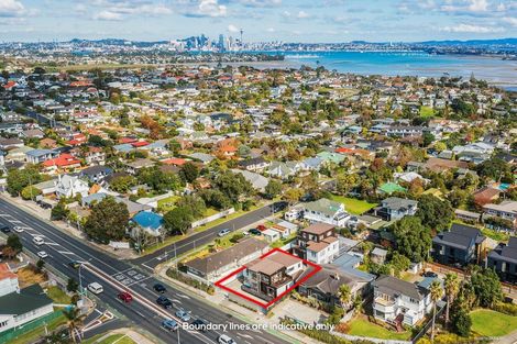 Photo of property in 407 Lake Road, Takapuna, Auckland, 0622