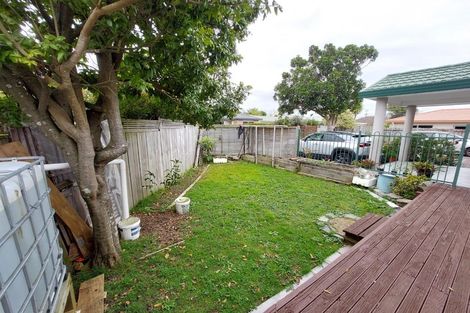 Photo of property in 723c Te Atatu Road, Te Atatu Peninsula, Auckland, 0610