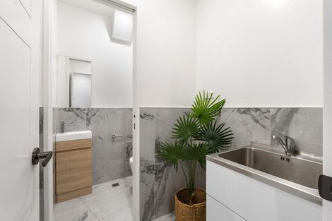 Photo of property in 2/9 Blanes Road, Weymouth, Auckland, 2103