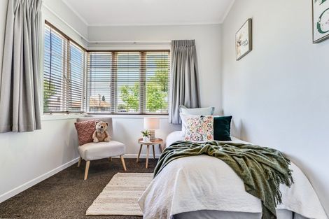 Photo of property in 18 Olwyn Terrace, Dinsdale, Hamilton, 3204