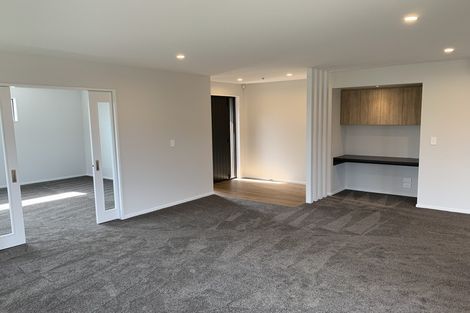 Photo of property in 10 Pierce Street, Marshland, Christchurch, 8083