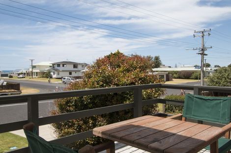 Photo of property in 24 Dillon Street, Waihi Beach, 3611