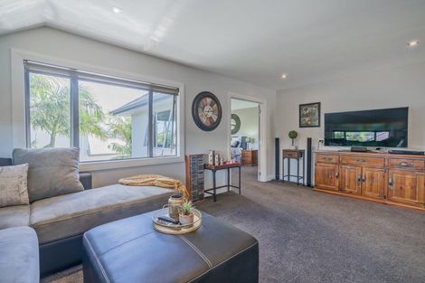Photo of property in 4 Little George Place, Whitianga, 3510