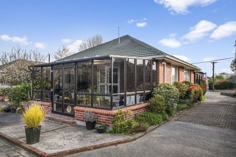 Photo of property in 24 Hounslow Street, Ilam, Christchurch, 8041