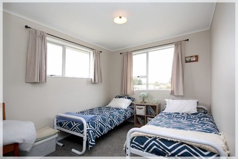 Photo of property in 14 Punga Street, Tangimoana, 4822