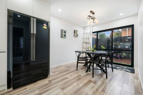 Photo of property in 189a Edmonton Road, Te Atatu South, Auckland, 0610