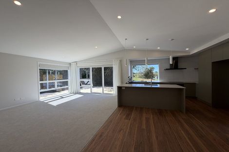 Photo of property in 52 Wairau Road, Oakura, 4314