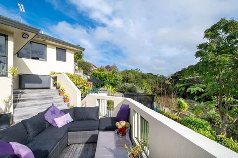 Photo of property in 35 Vermeer Place, West Harbour, Auckland, 0618