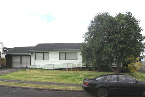 Photo of property in 18 Neal Avenue, Glenfield, Auckland, 0629