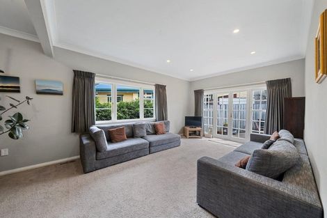 Photo of property in 3 Whites Line West, Woburn, Lower Hutt, 5010