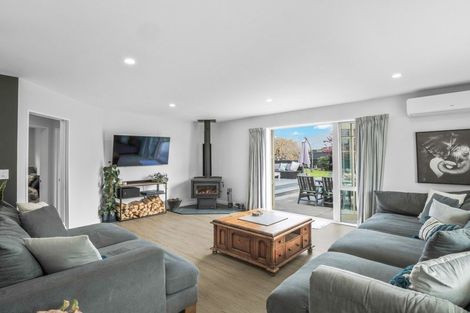 Photo of property in 17 Wisteria Place, Parklands, Christchurch, 8083