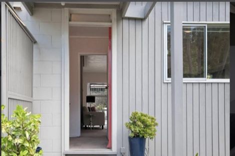 Photo of property in 9/42 Sheridan Drive, New Lynn, Auckland, 0600