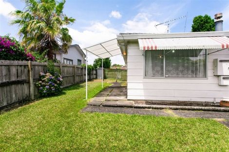Photo of property in 1/116 Seabrook Avenue, New Lynn, Auckland, 0600