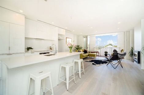 Photo of property in 6/83 Hinemoa Street, Birkenhead, Auckland, 0626