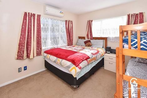 Photo of property in 2/94 Pah Road, Papatoetoe, Auckland, 2025