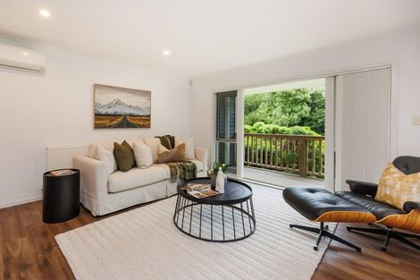 Photo of property in 35 Oram Drive, Turitea, Palmerston North, 4472