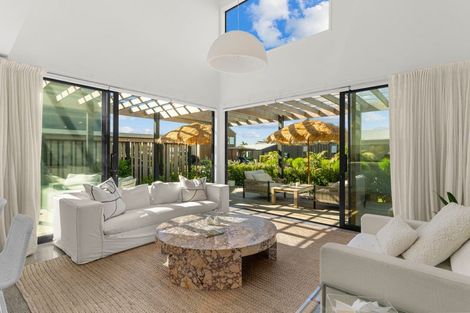 Photo of property in 9 Citrus Place, Mangawhai, 0505