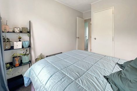 Photo of property in 7 Angeline Place, Massey, Auckland, 0614