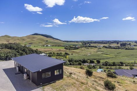 Photo of property in 129 South Manakau Road, Manakau, Otaki, 5583