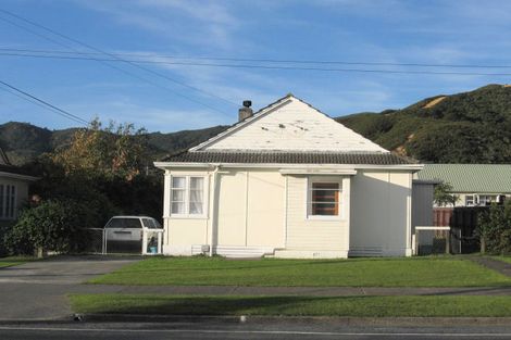 Photo of property in 63 Seddon Street, Naenae, Lower Hutt, 5011