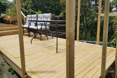 Photo of property in 78a Sunset Road, Unsworth Heights, Auckland, 0632