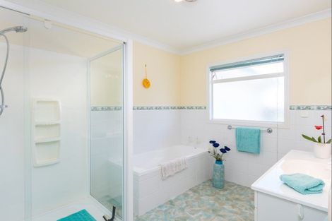 Photo of property in 38 Balmoral Drive, Hilltop, Taupo, 3330