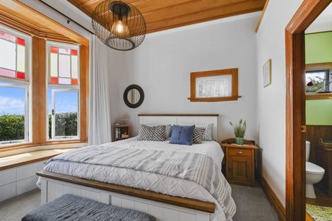 Photo of property in 43 Sunnyvale Road, Massey, Auckland, 0614