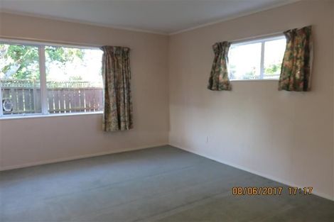 Photo of property in 325b Royal Road, Massey, Auckland, 0614