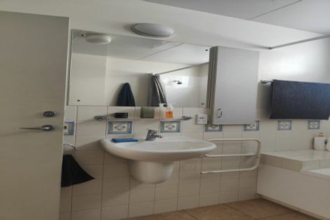 Photo of property in 74 Nairn Street, Mount Cook, Wellington, 6011