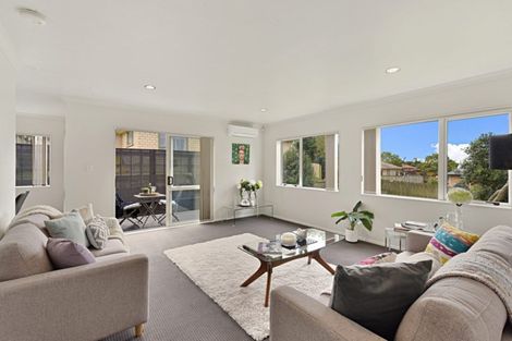 Photo of property in 58 Blanes Road, Weymouth, Auckland, 2103