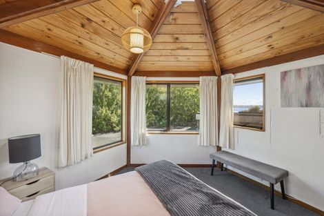 Photo of property in 11 Aquarius Drive, Kawaha Point, Rotorua, 3010