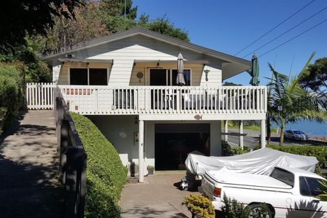 Photo of property in 394 Thames Coast Road, Thornton Bay, Thames, 3575