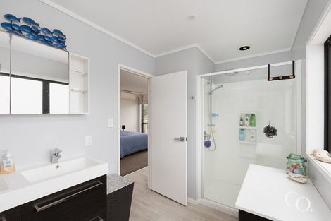 Photo of property in 103 Pukehina Parade, Pukehina, Te Puke, 3189