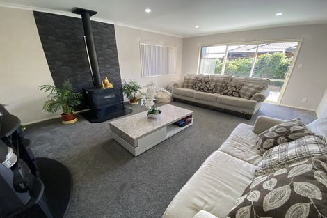 Photo of property in 29 Brooklyn Heights Drive, Kelvin Grove, Palmerston North, 4414