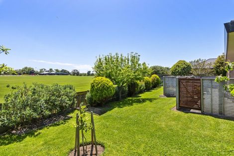 Photo of property in 56 Realm Drive, Paraparaumu, 5032