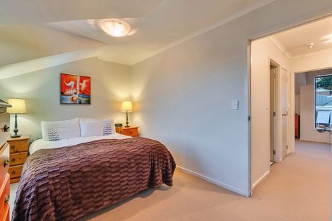 Photo of property in 35 Barnea Circle, Glen Eden, Auckland, 0602