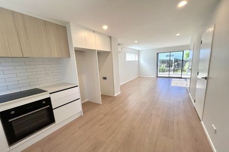 Photo of property in 54 Huri Street, Mangere Bridge, Auckland, 2022