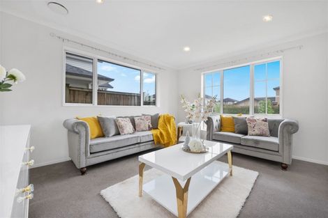 Photo of property in 56 Hughs Way, Flat Bush, Auckland, 2019