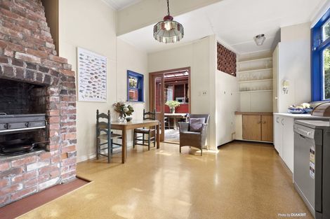 Photo of property in 124 Trelissick Crescent, Ngaio, Wellington, 6035