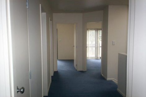 Photo of property in 13/3 Orwell Road, Greenhithe, Auckland, 0632