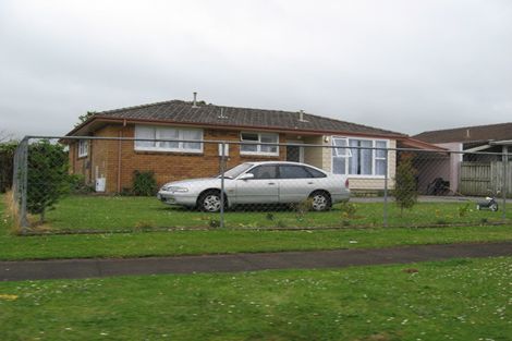 Photo of property in 28 Molesworth Place, Mangere, Auckland, 2022