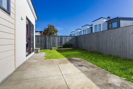 Photo of property in 10 Grey Warbler Road, Hobsonville, Auckland, 0616