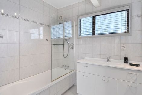 Photo of property in 19 Blue Bell Parade, Omaha, 0986